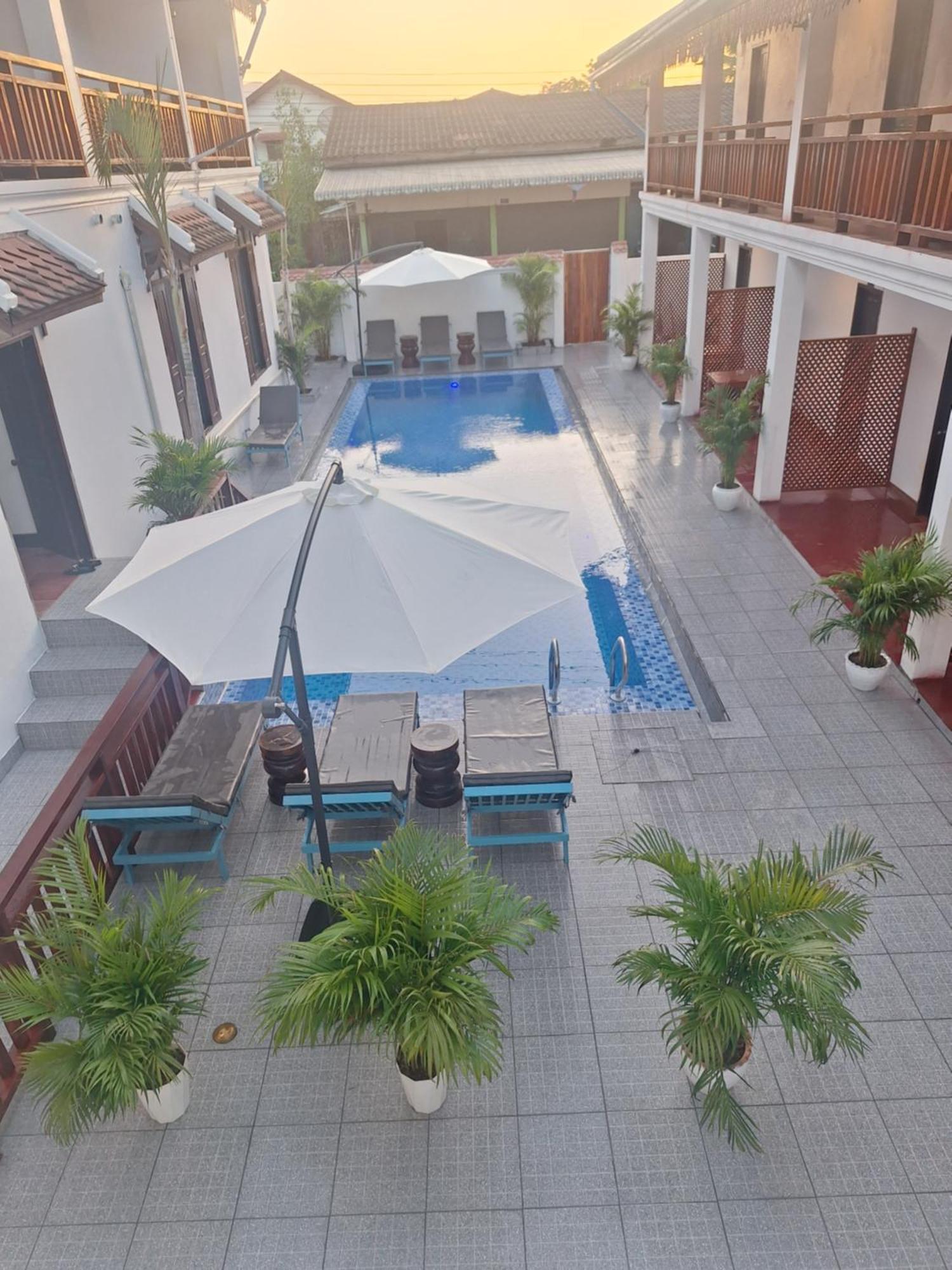 Luang Prabang Pavilion Hotel & Travel Экстерьер фото