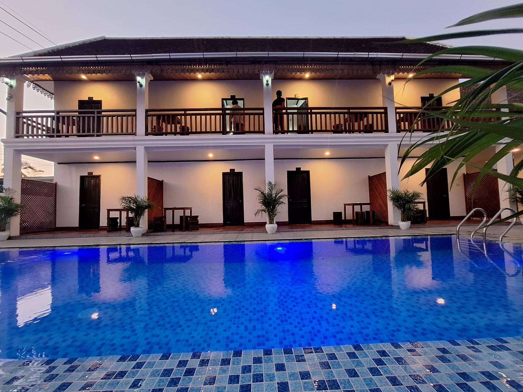 Luang Prabang Pavilion Hotel & Travel Экстерьер фото
