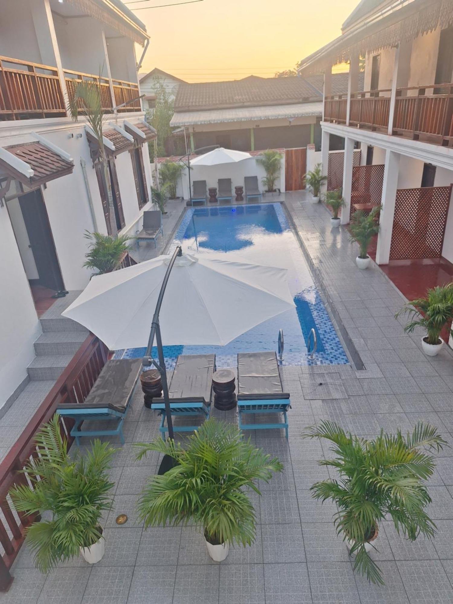 Luang Prabang Pavilion Hotel & Travel Экстерьер фото
