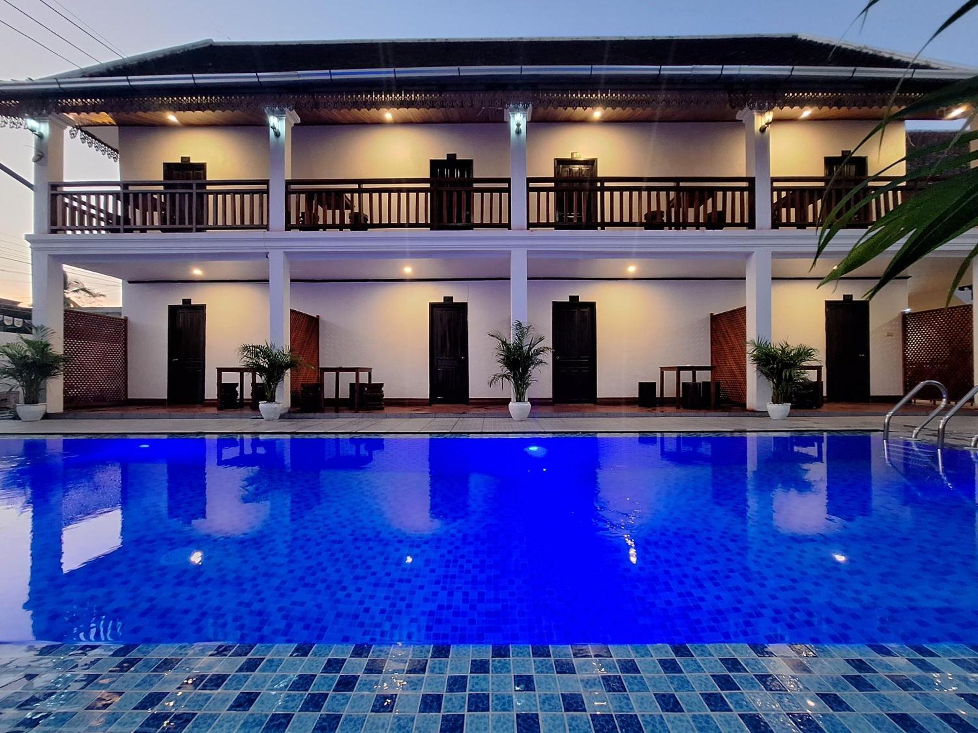 Luang Prabang Pavilion Hotel & Travel Экстерьер фото