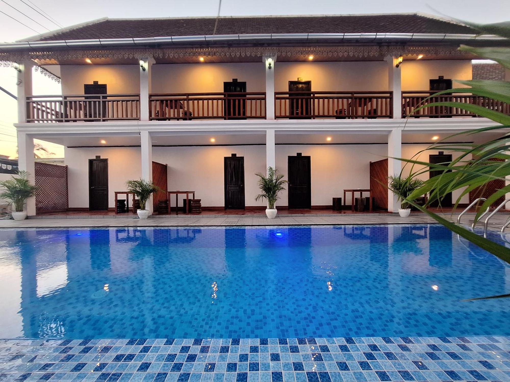 Luang Prabang Pavilion Hotel & Travel Экстерьер фото