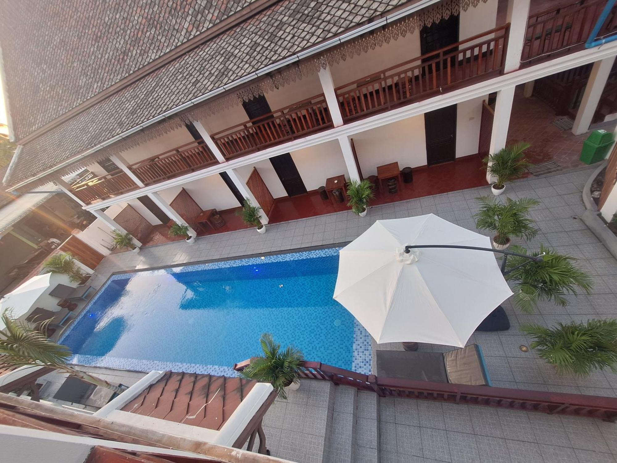 Luang Prabang Pavilion Hotel & Travel Экстерьер фото