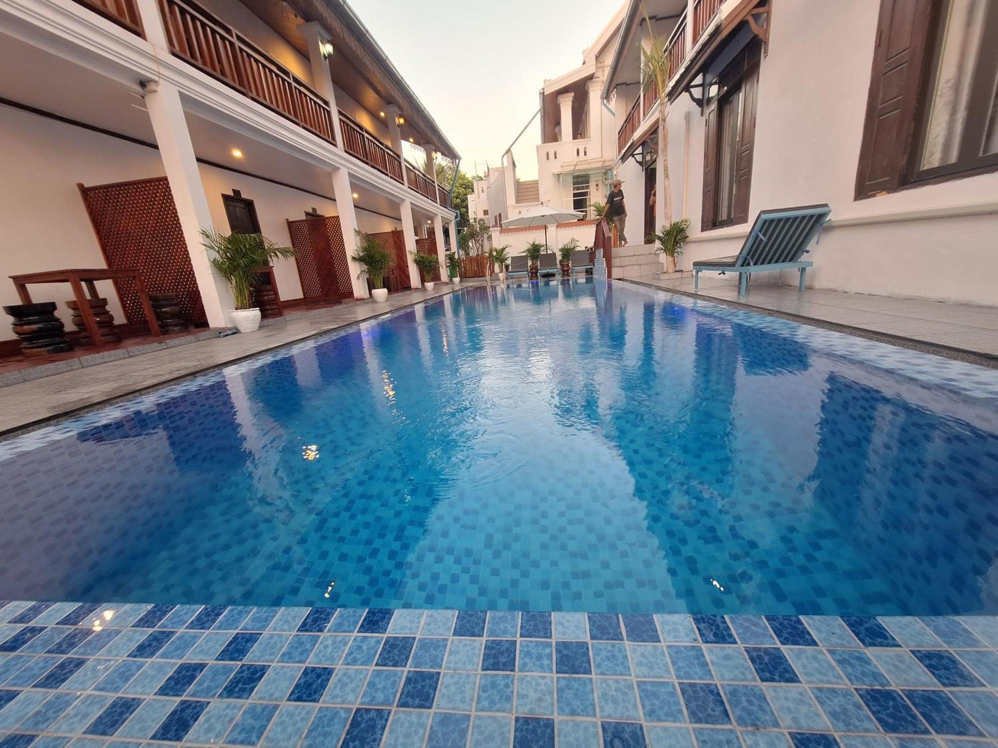 Luang Prabang Pavilion Hotel & Travel Экстерьер фото