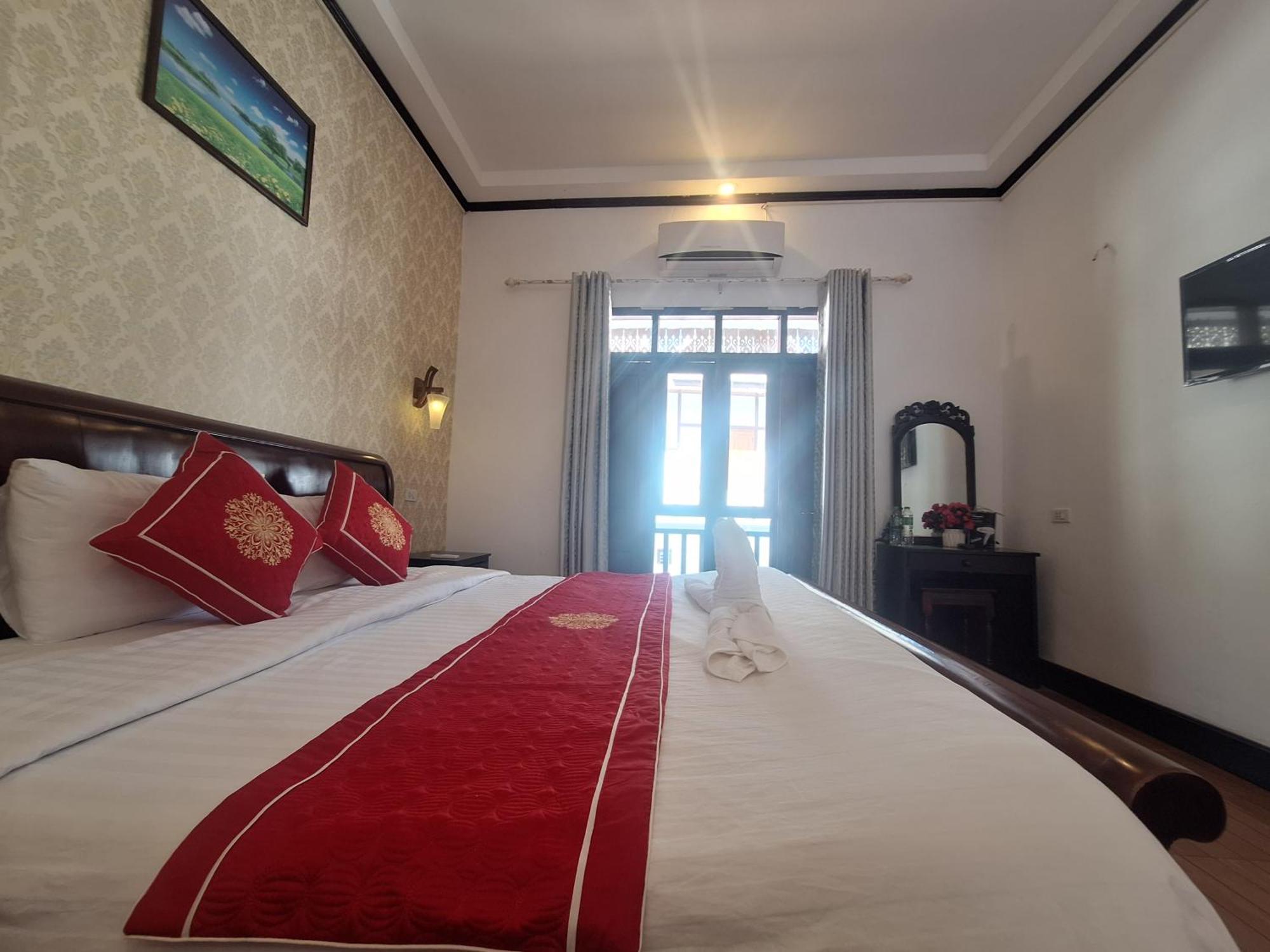 Luang Prabang Pavilion Hotel & Travel Экстерьер фото