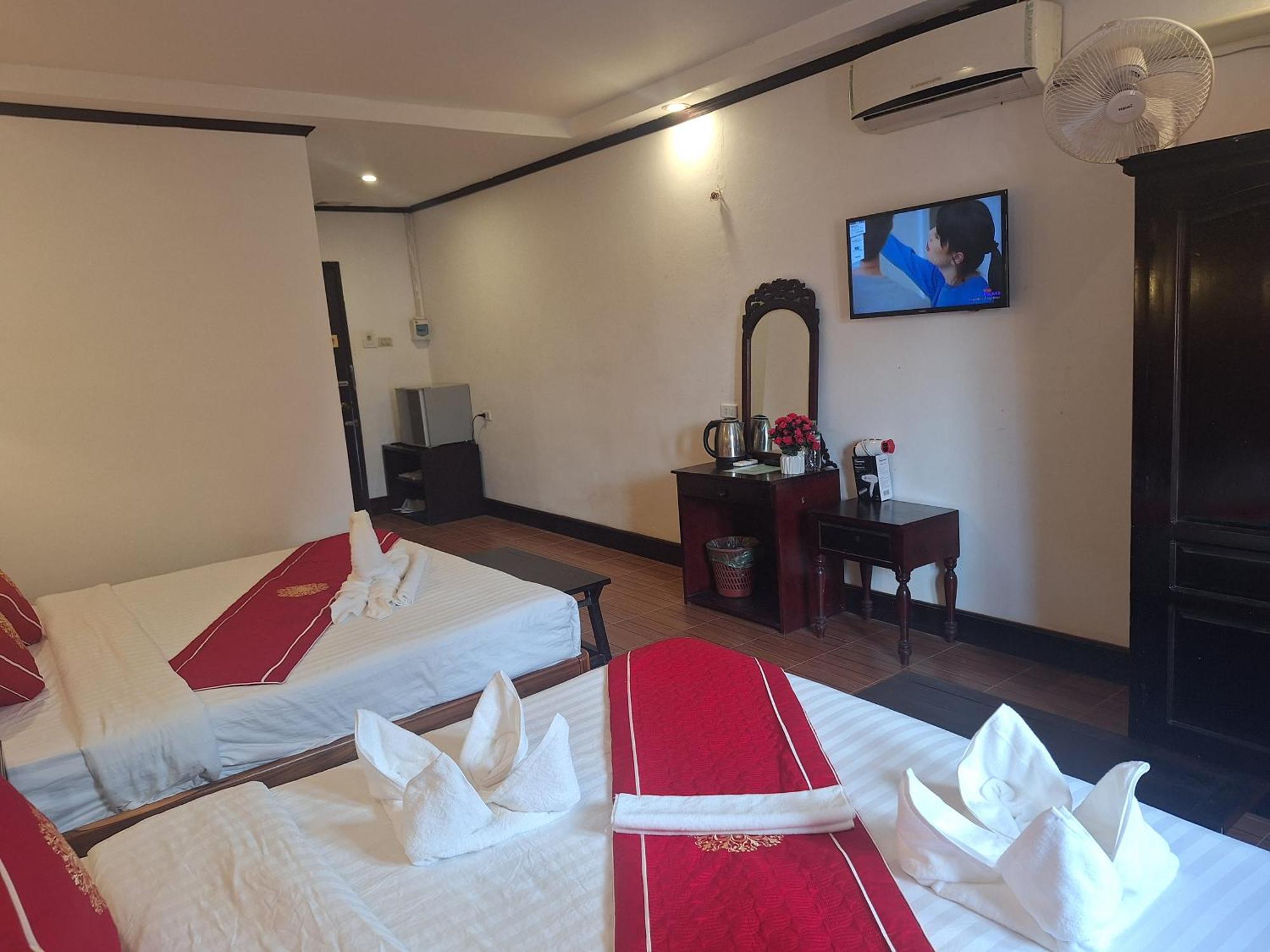 Luang Prabang Pavilion Hotel & Travel Экстерьер фото