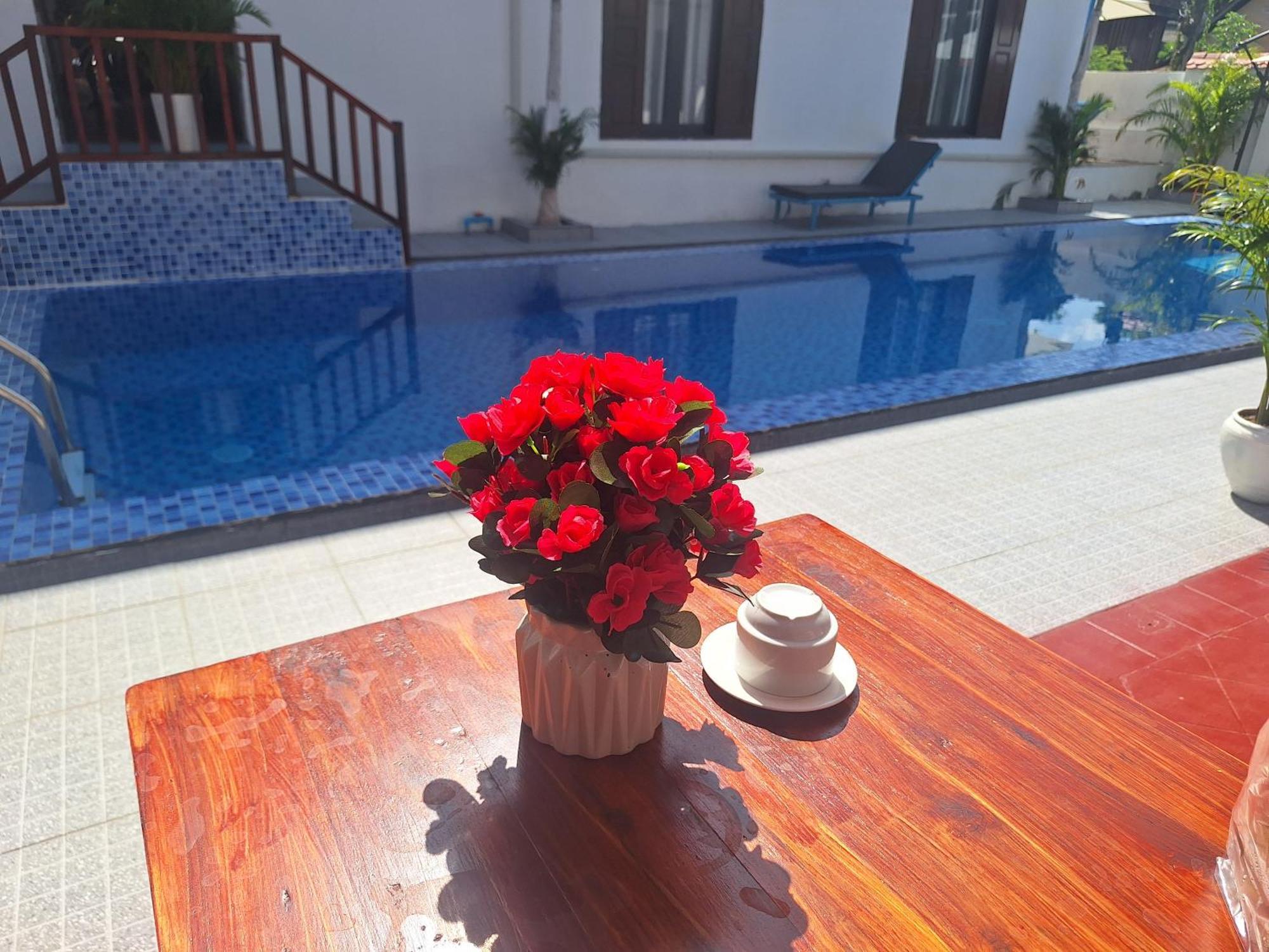 Luang Prabang Pavilion Hotel & Travel Экстерьер фото