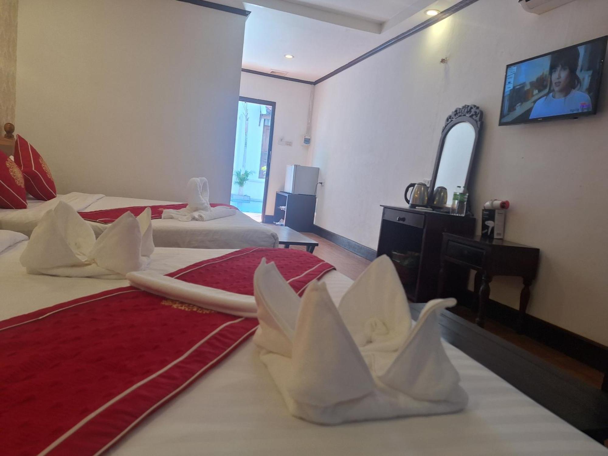 Luang Prabang Pavilion Hotel & Travel Экстерьер фото