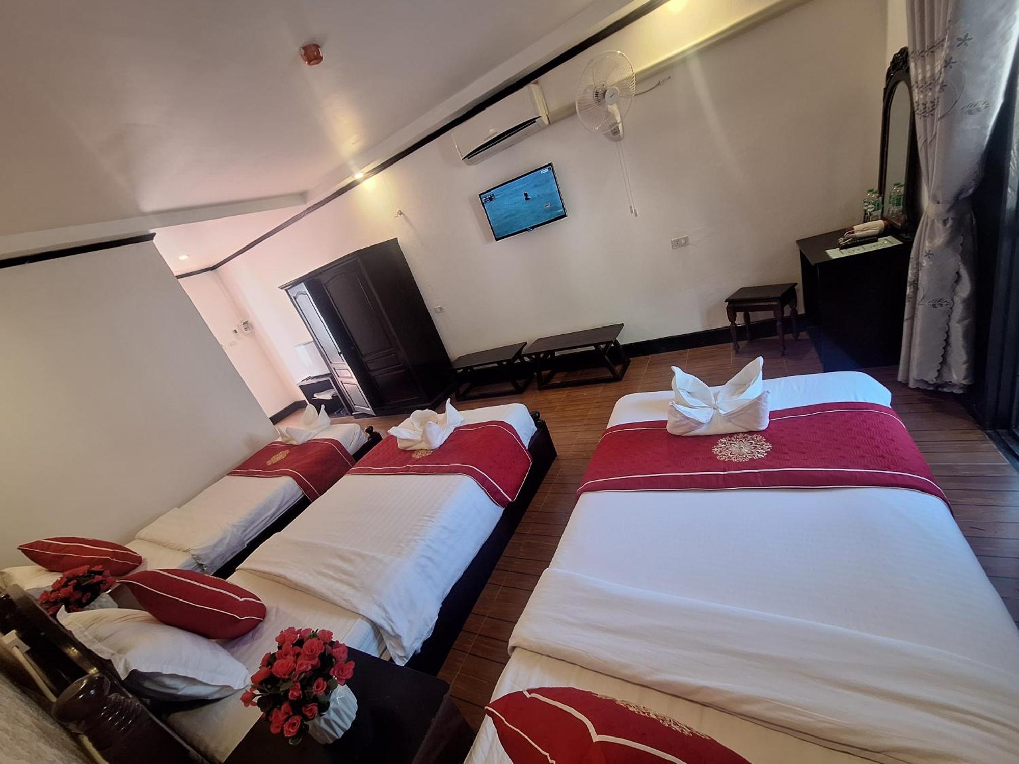 Luang Prabang Pavilion Hotel & Travel Экстерьер фото